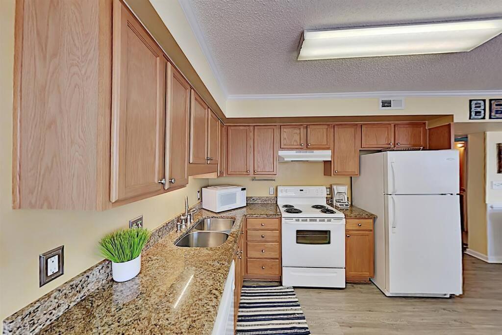 מירטל ביץ' *2Br Oceanfront Retreat*King Ensuite*Pool*Nmb Cherry Grove*Pc4 מראה חיצוני תמונה